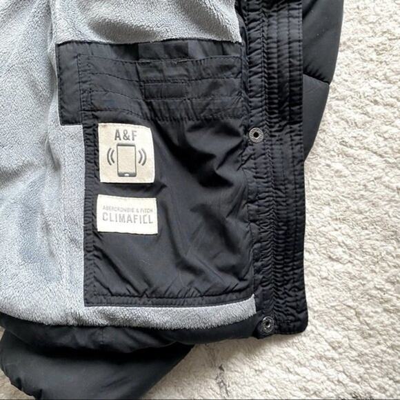 Abercrombie & Fitch Navy Classic Puffer Jacket Size M - Picture 9 of 11